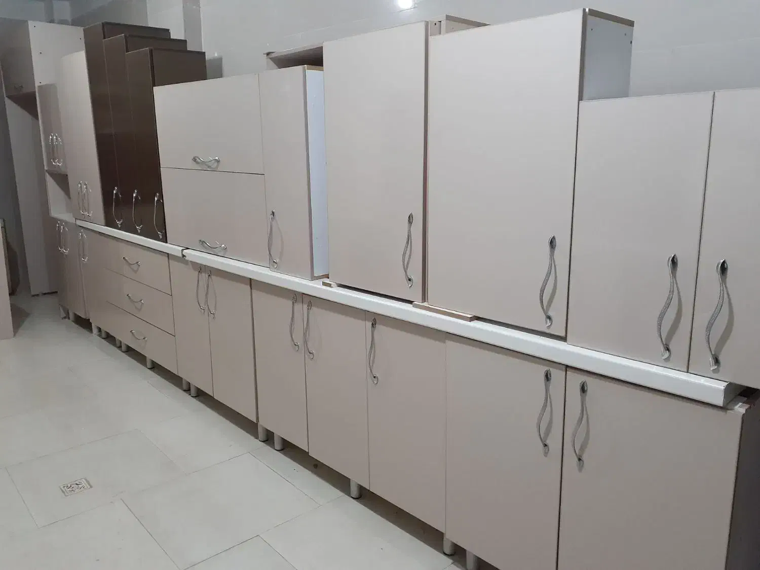 کابینت|مصالح و تجهیزات ساختمان|قیدار, |دیوار