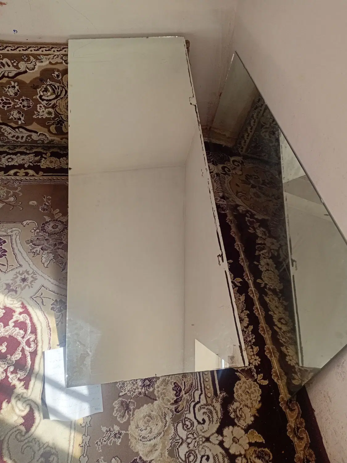 آینه|آینه|چناران, |دیوار