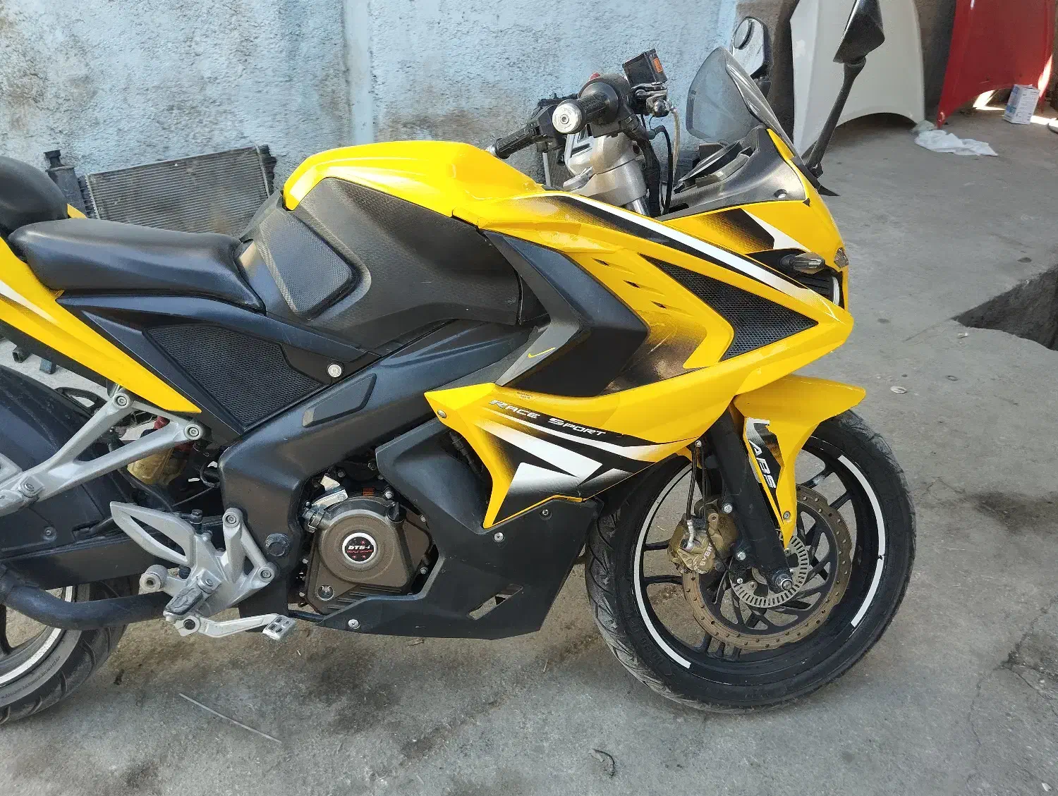 موتورسیکلت پالس آر اس 200|موتورسیکلت|مرودشت, فاز اول شهرک فرهنگیان|دیوار