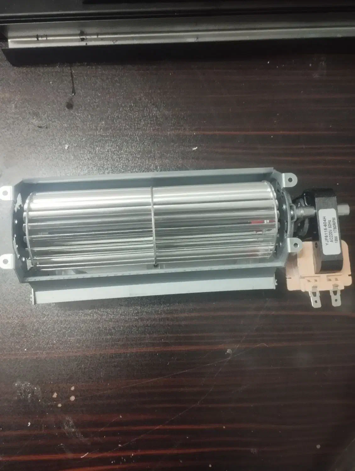 فن هواکش|پنکه و تصفیهکنندهٔ هوا|اردبیل, |دیوار