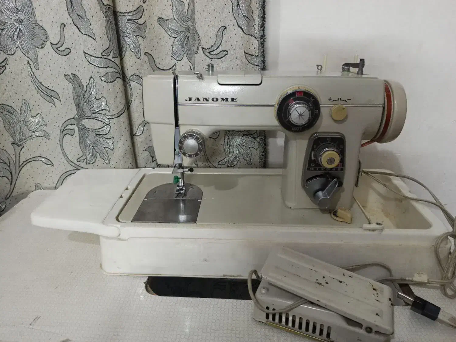 چرخ خیاطی ژانومه|چرخ خیاطی و ریسندگی|مشهد, مصلی (کارمندان اول)|دیوار