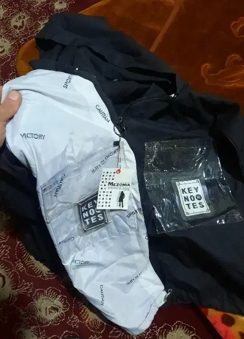 هودی زنانه کاملن نوبدون استفاده ضداب|لباس|قرچک, پویینک|دیوار