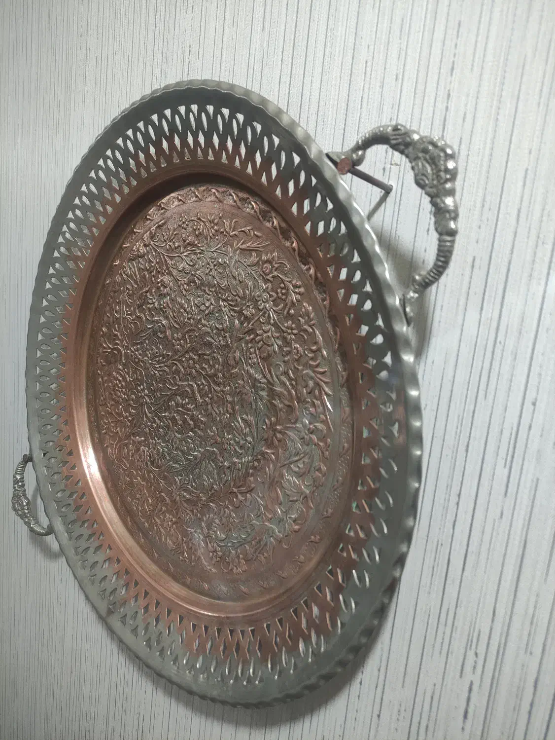 سینی مسی عتیقه دوره قاجار|کلکسیون اشیاء عتیقه|ساری, |دیوار