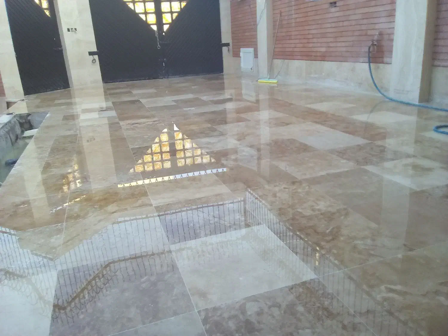 کفسابی سنگسابی نماشویی قائم|خدمات نظافت|کاشان, دروازه فین|دیوار