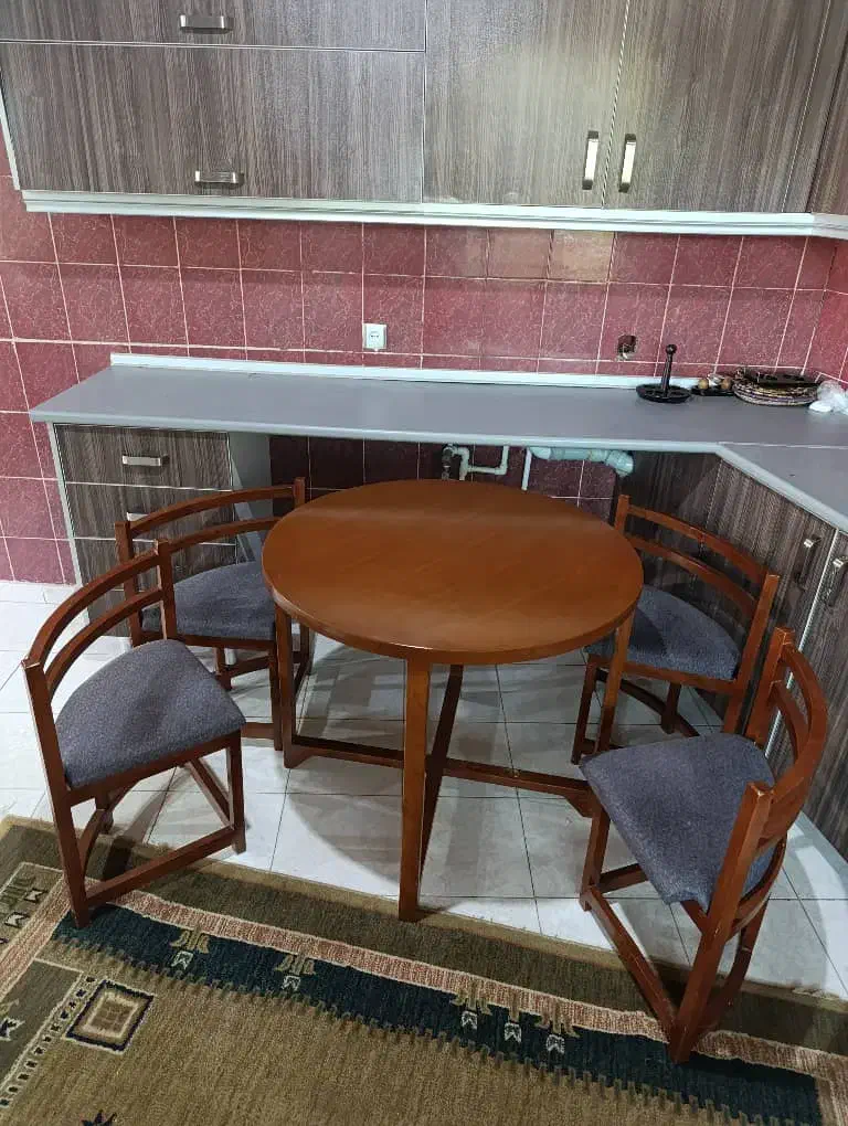 فروش تخت دو نفره و میز نهارخوری ۴ نفره|تخت و سرویس خواب|کلاردشت, |دیوار