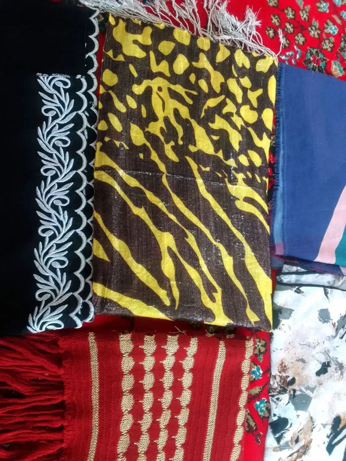 شال و روسری و درحدنو تمیز قیمت مناسب|لباس|دزفول, |دیوار