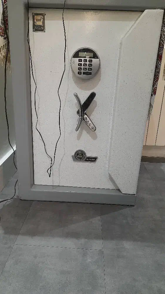 کلیدسازی شبانه روزی (اندیشه ،شهریار،حومه)|خدمات پیشه و مهارت|اندیشه, اندیشه فاز ۱|دیوار