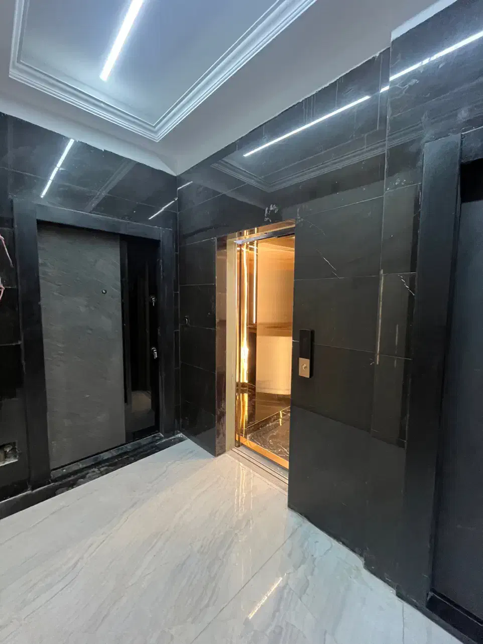 نارمک دانشگاه علم و صنعت خ ملک لو ۱۰۰ متر فول