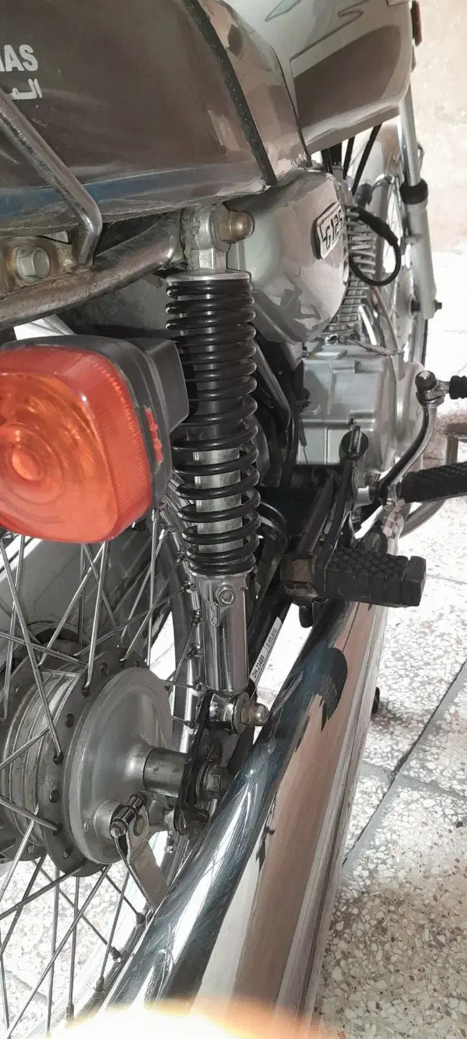 ۱۲۵ هیرمند ۵ دنده مدل۹۵|موتورسیکلت|تخت, |دیوار