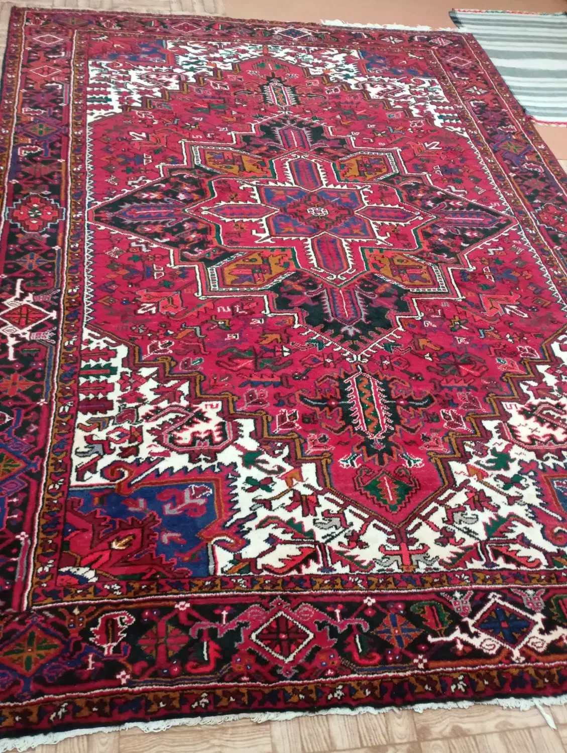 فرش ۹ متری هریس|فرش|باسمنج, |دیوار