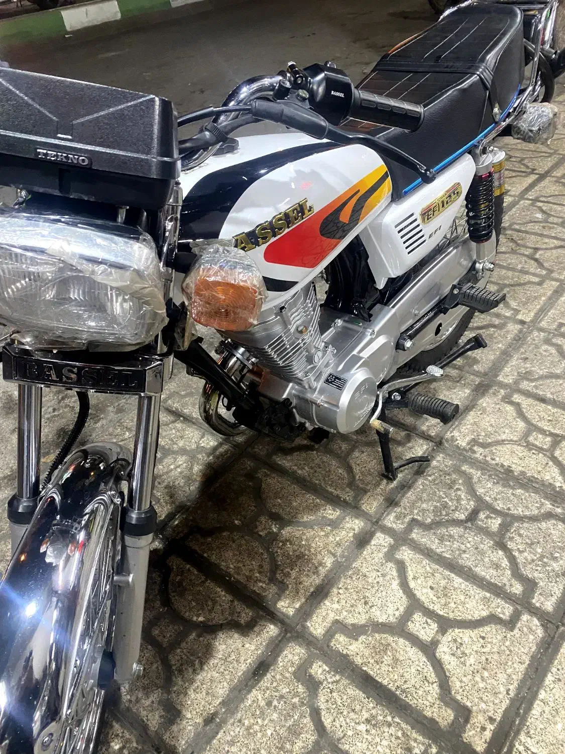 موتور هندا ۱۲۵ خشک|موتورسیکلت|قم, انسجام|دیوار