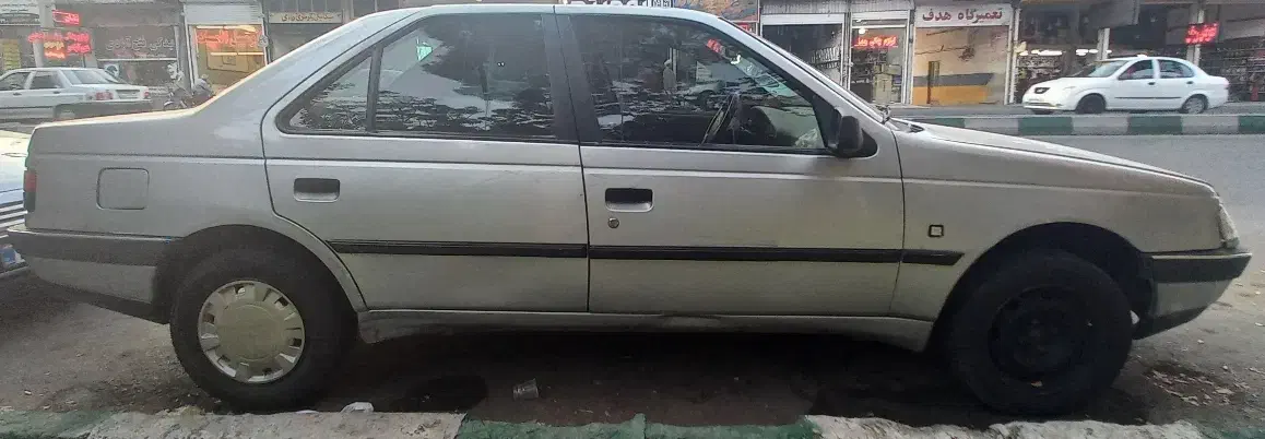 پژو 405 GLX - دوگانه سوز CNG، مدل ۱۳۹۰|خودرو سواری و وانت|قم, قم نو|دیوار