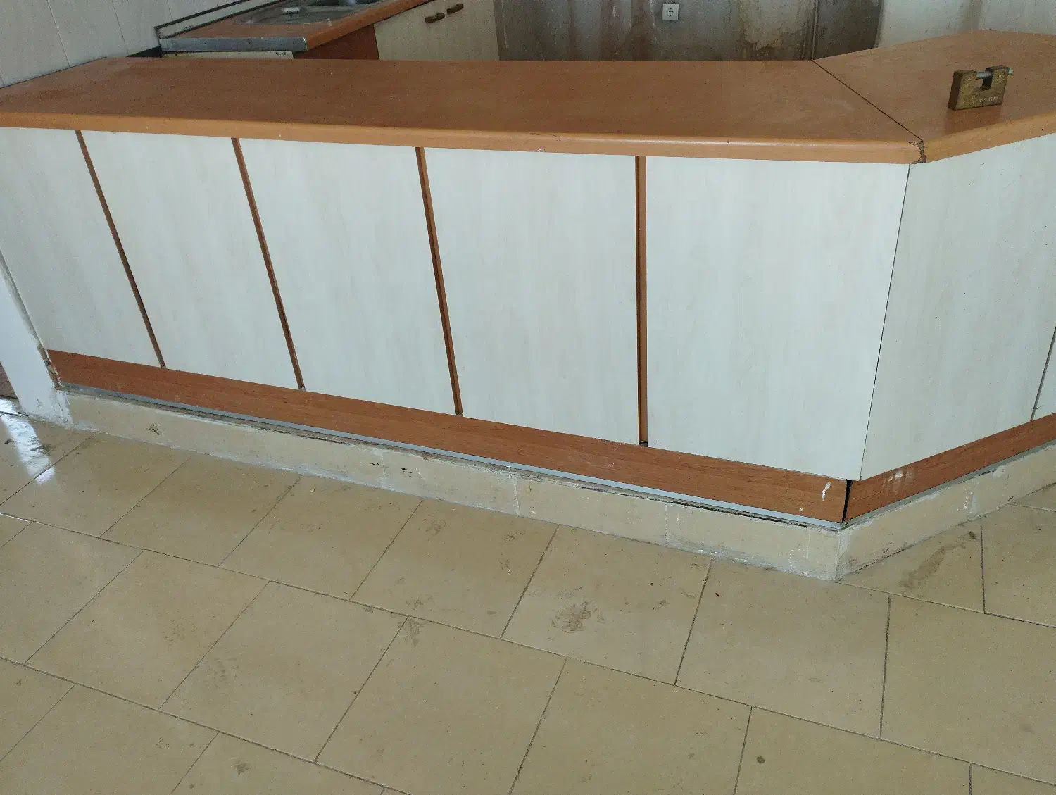 کابینت کارکرده ملامینه|مصالح و تجهیزات ساختمان|گلبهار, شهر جدید گلبهار|دیوار