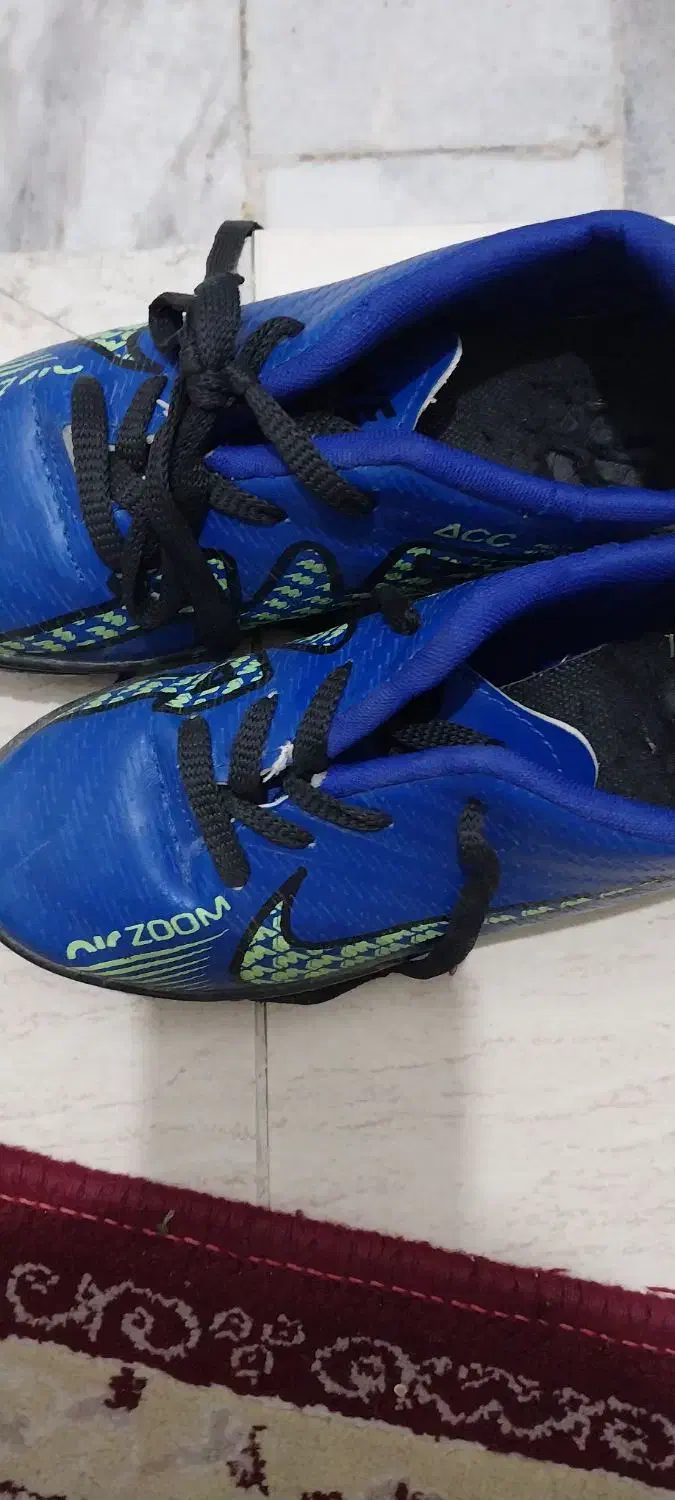 کفش فوتبالی|ورزش‌های توپی|قروه, |دیوار