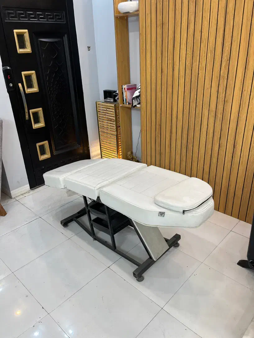 تخت فیشیال|آرایشگاه و سالنهای زیبایی|آران و بیدگل, |دیوار