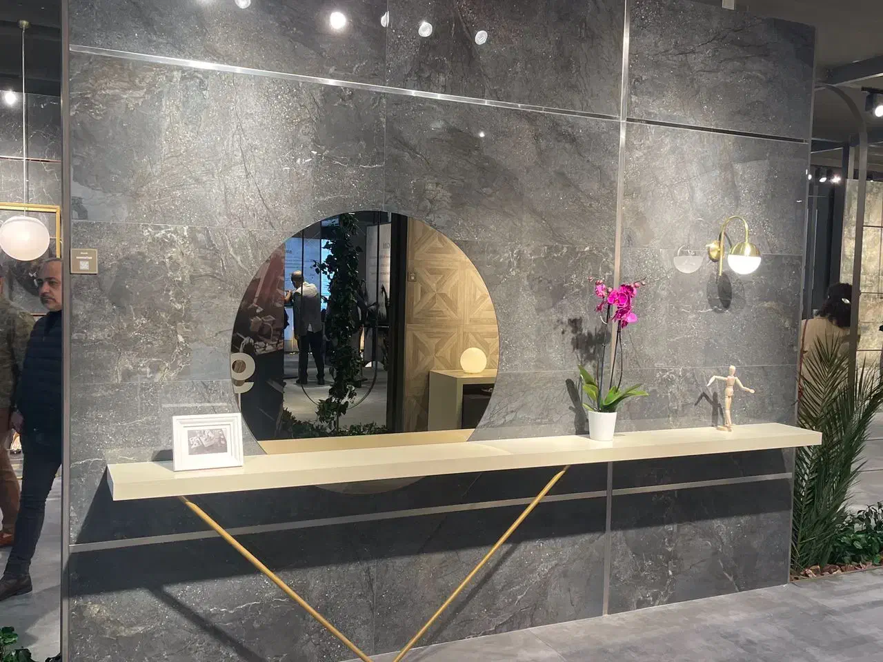 فروش ویژه کاشی و سرامیک با اقساط بلند مدت|مصالح و تجهیزات ساختمان|محمودآباد, |دیوار