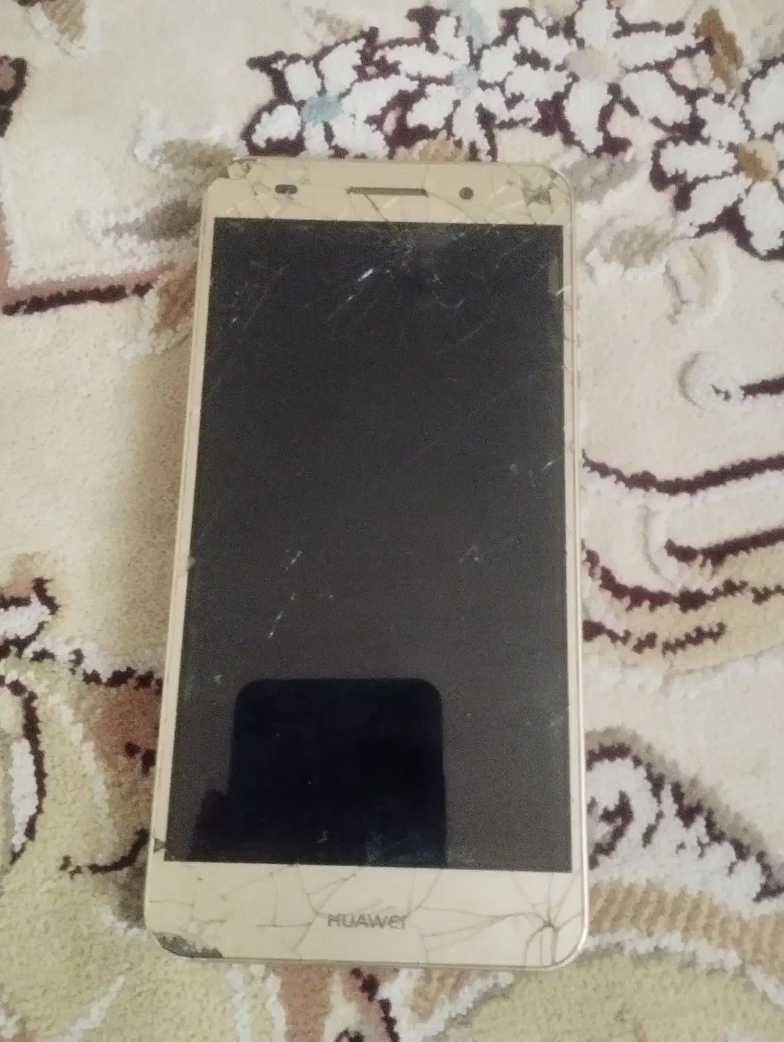 گوشی هواوی وای6|موبایل|شیراز, شهرک ترکان|دیوار