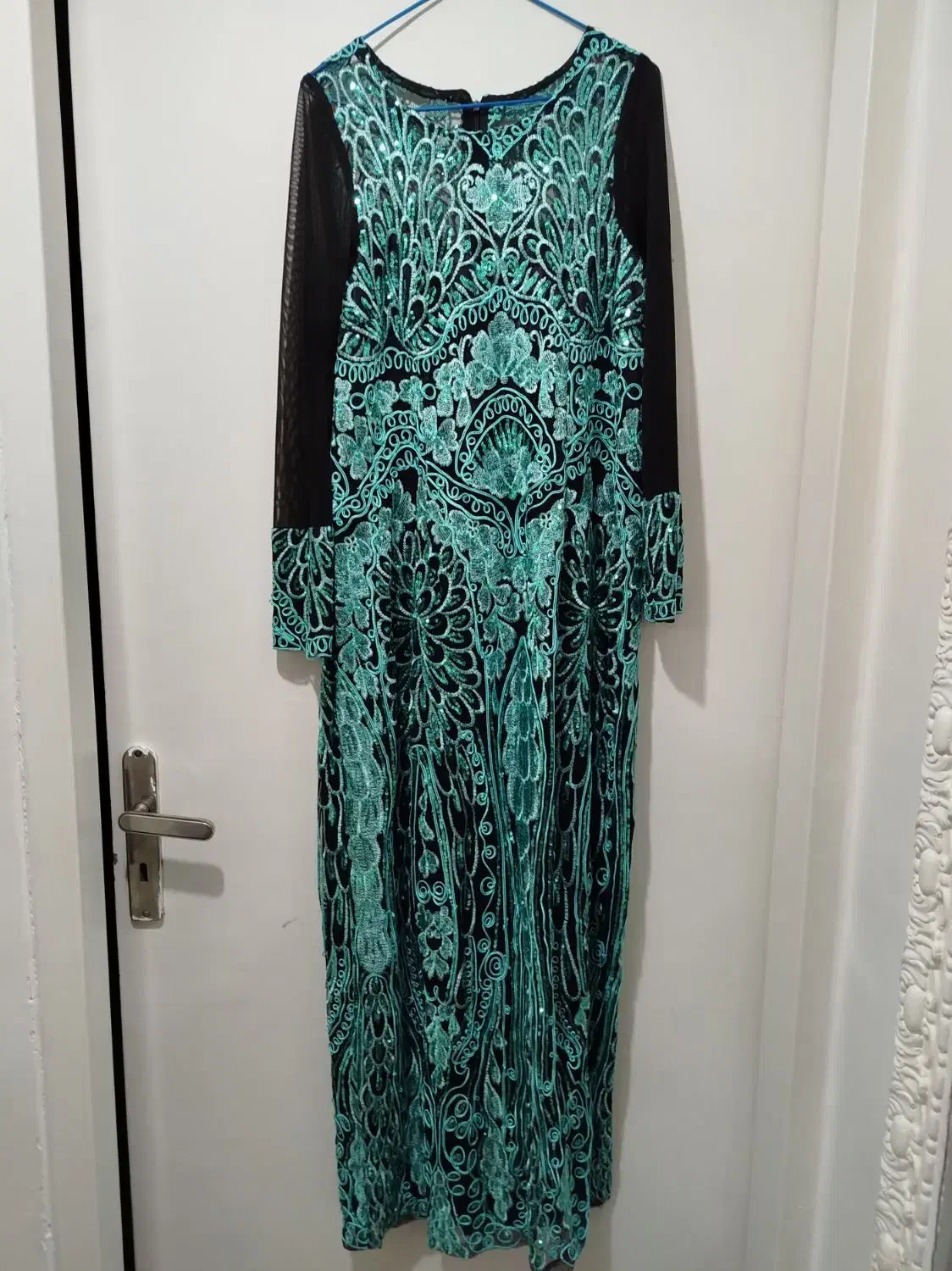 پیراهن مجلسی|لباس|هشتگرد, شهرک بعثت|دیوار