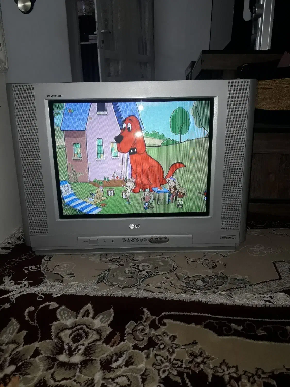 تیوی ۲۱ باکنترل کم کار کرد|تلویزیون و پروژکتور|گرگان, |دیوار