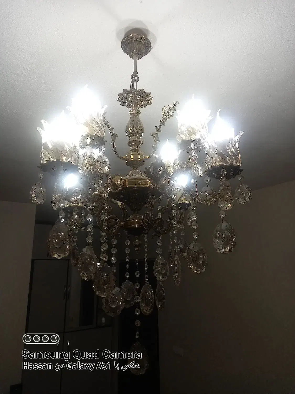 لوستر برنجی ۸ شعله نو نو|لوستر و چراغ آویز|اسلامشهر, شهرک واوان|دیوار