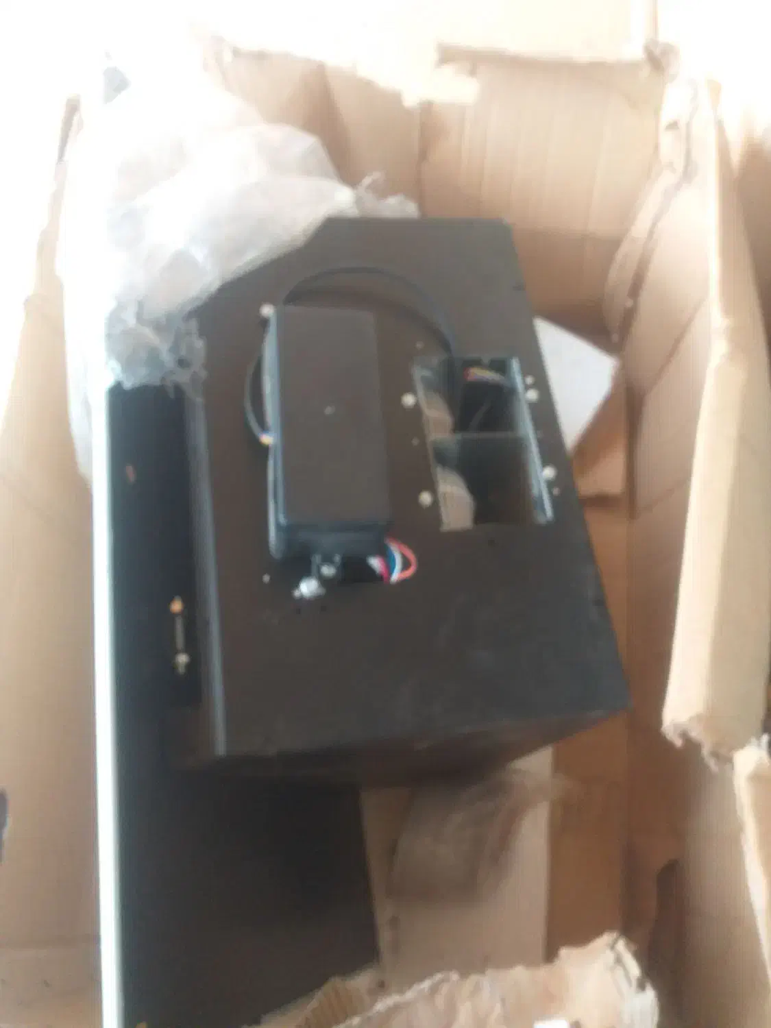 هود|هود|هشتگرد, هشتگرد قدیم|دیوار