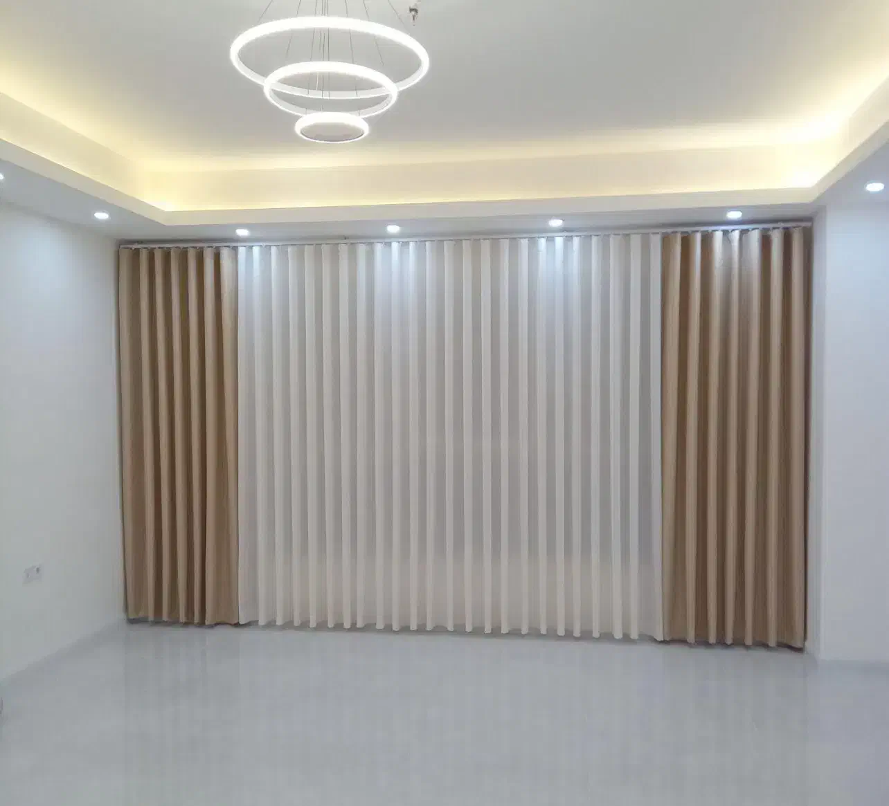 نصاب نصب پرده شستشو اتو کشی|خدمات پیشه و مهارت|بندرعباس, |دیوار