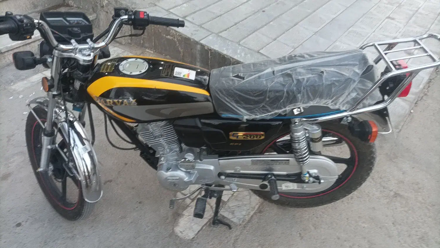 موتور 1404|موتورسیکلت|خاش, |دیوار