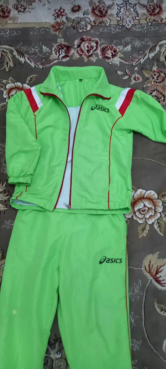 لباس ورزشی کودک انواع مختلف|کفش و لباس بچه|رشت, انصاری|دیوار