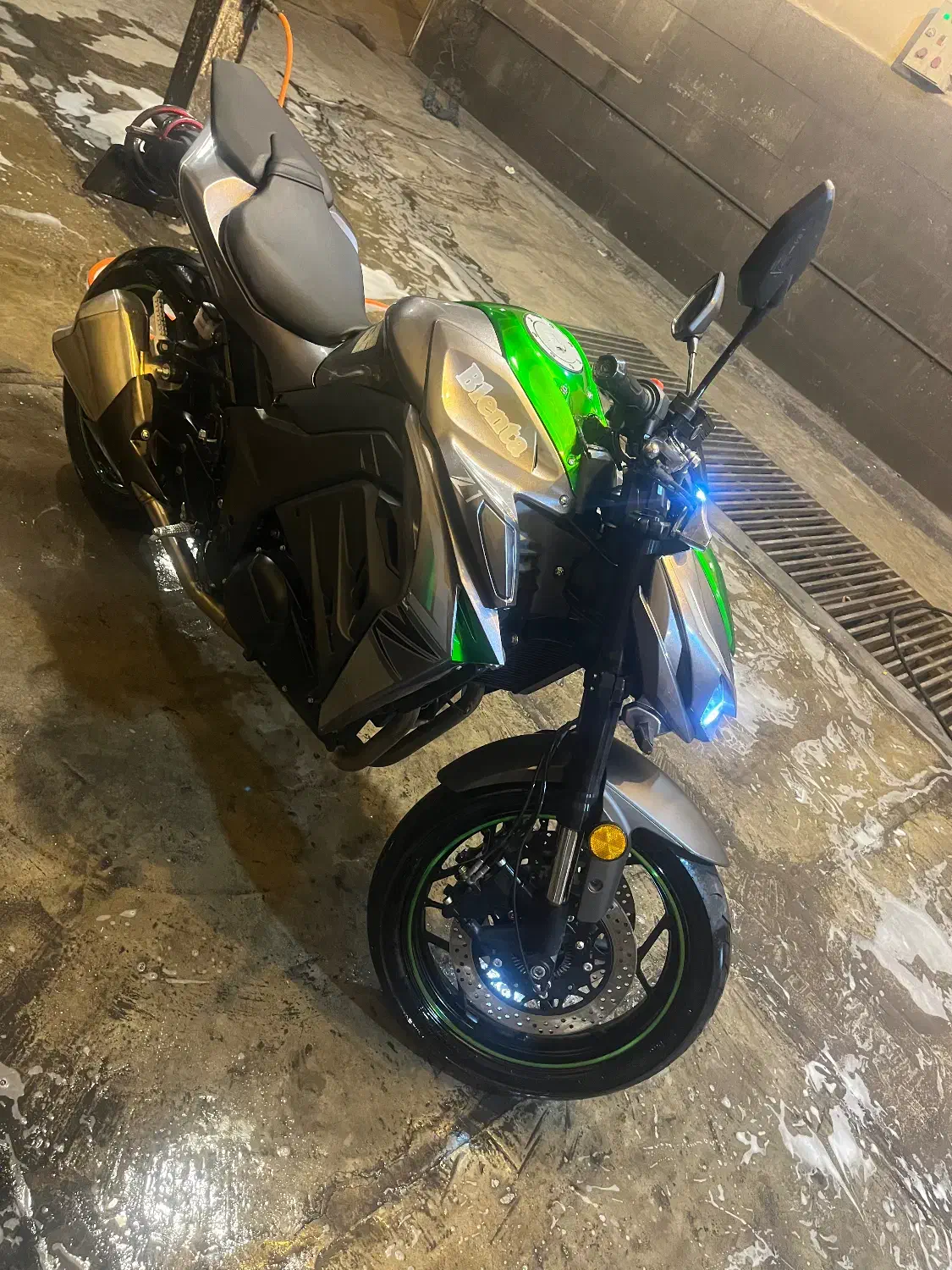 موتور طرح زدهزار z1000 بلنتا ظاهر وحشی موتورسرحال|موتورسیکلت|تهران, شهید اسدی|دیوار