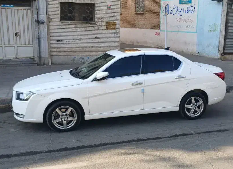 فروش دنا پلاس توربو ۶دنده سانروف|خودرو سواری و وانت|بروجرد, |دیوار
