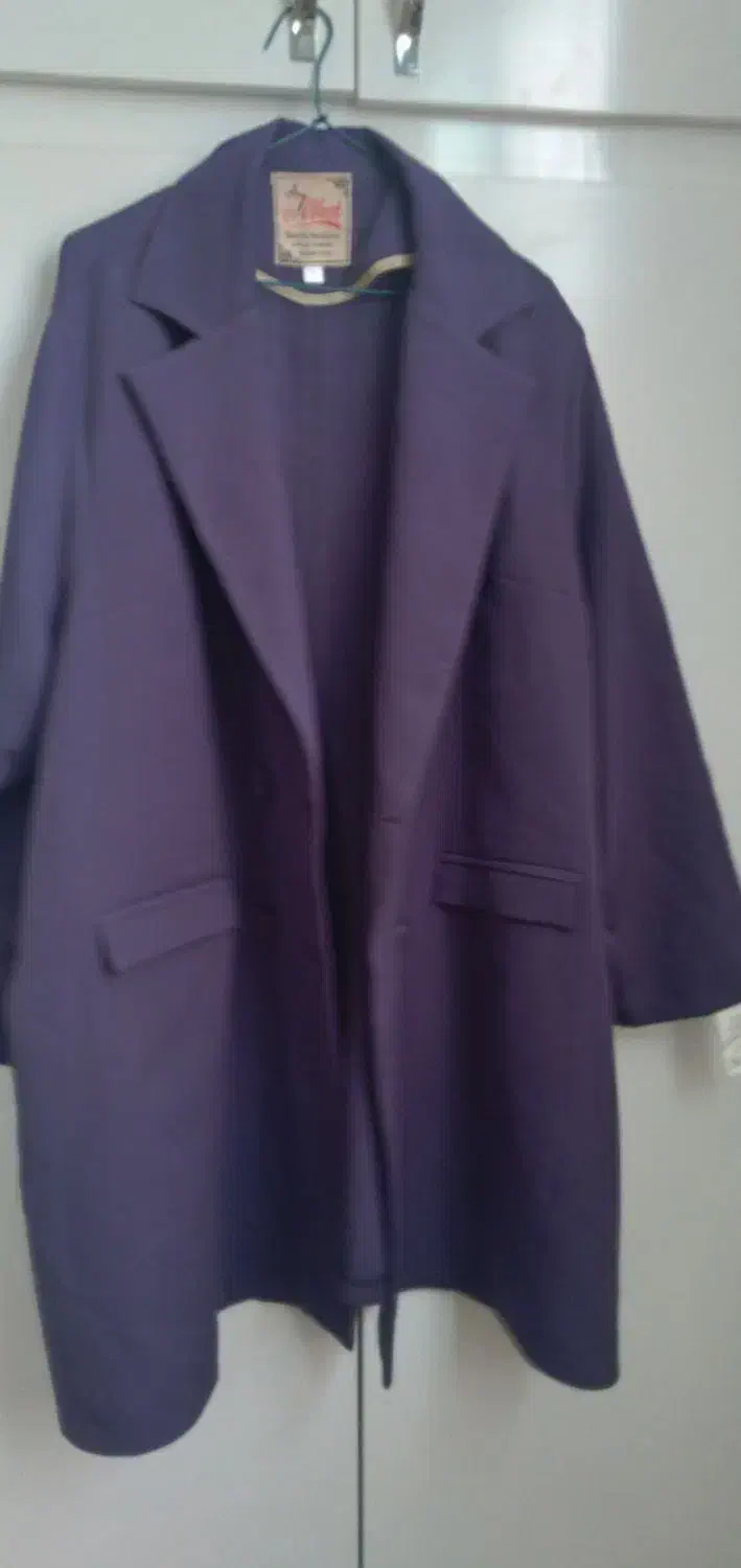 کت خوش رنگ و زیبا|لباس|شاهینشهر, گرگاب|دیوار