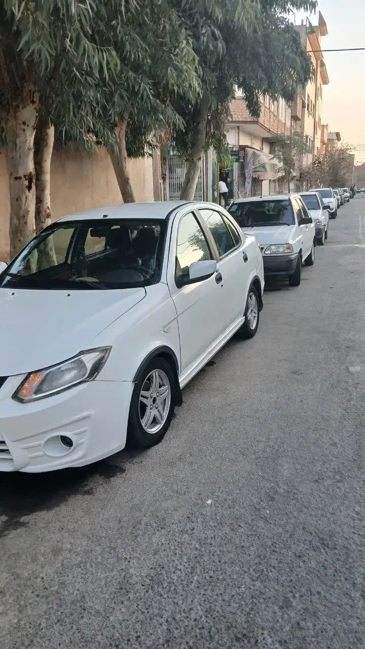 ساینا تمیز مدل ۹۵|خودرو سواری و وانت|قم, امامزاده ابراهیم|دیوار