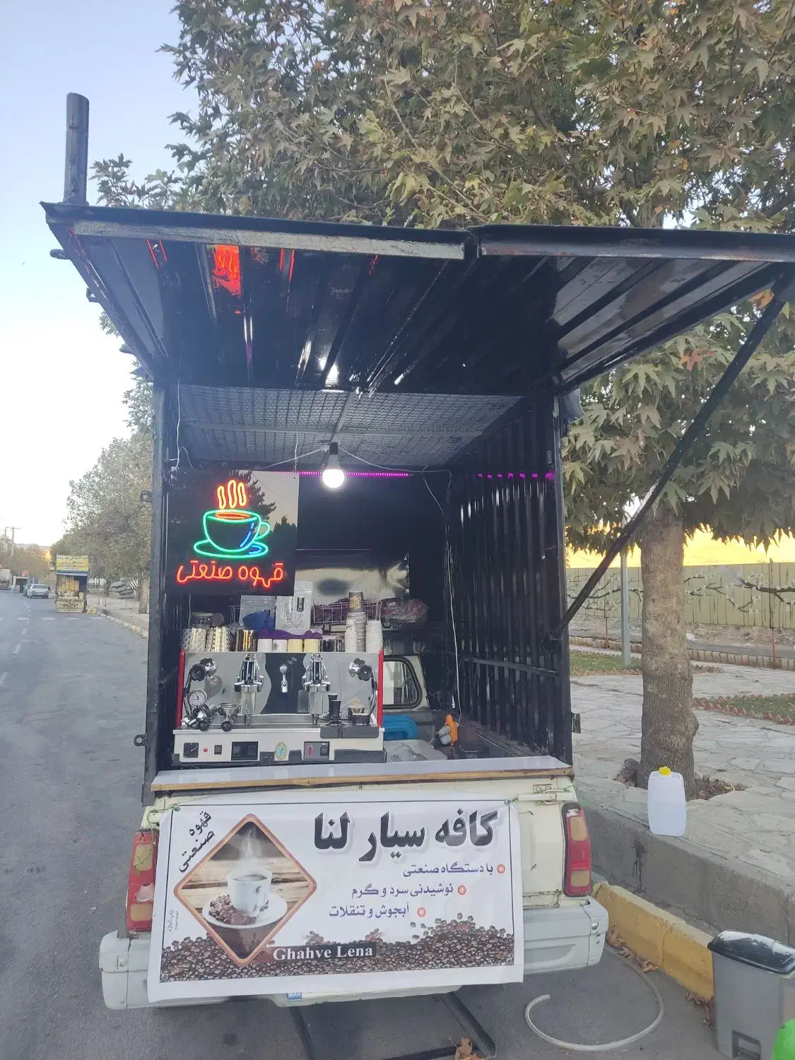 نیازمند یک شعله برق در مسیر شهرک ژوان نزدیک جاده|خدمات پیشه و مهارت|کامیاران, |دیوار