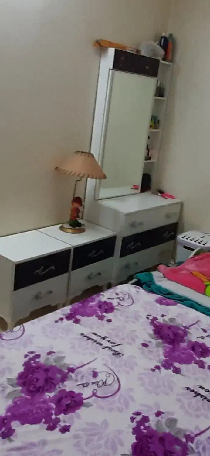 دراور و اینه و دو عدد پاتختی|تخت و سرویس خواب|گلپایگان, |دیوار