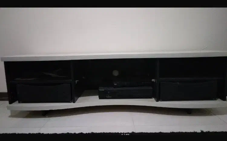 میز تلوزیون|میز تلویزیون|شاهین‌شهر, مورچه خورت|دیوار