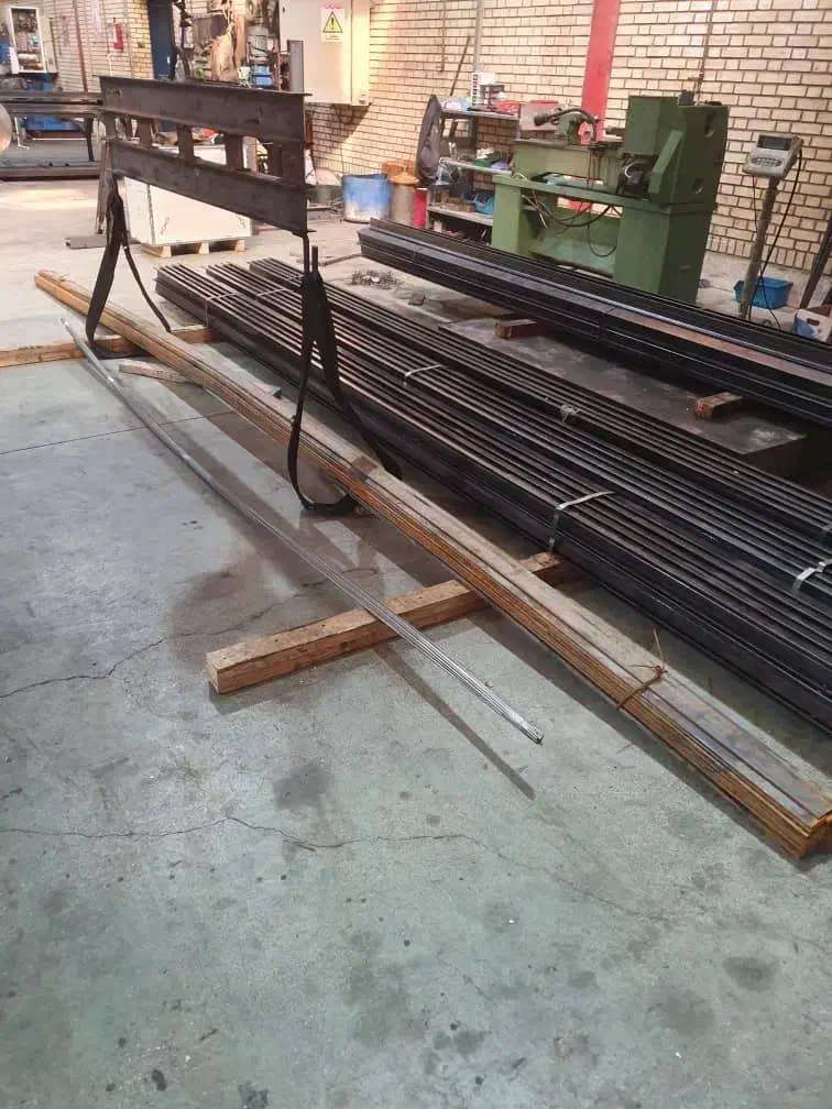 کارگر|استخدام صنعتی، فنی، مهندسی|خاش, |دیوار