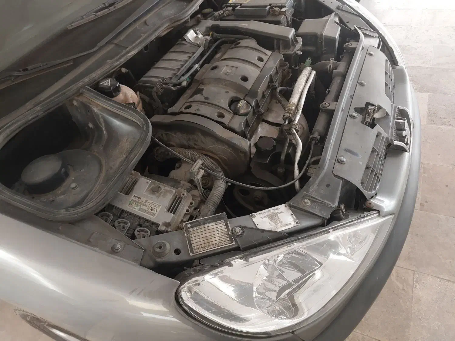 206اتومات فابریکV9موتورTU5لاکاغذبیرنگ استثناکم کار|خودرو سواری و وانت|قم, صفائیه|دیوار