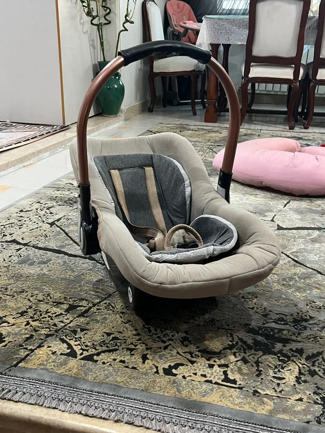 کریرمامی بگ|کالسکه و لوازم جانبی|پرند, فاز ۲|دیوار