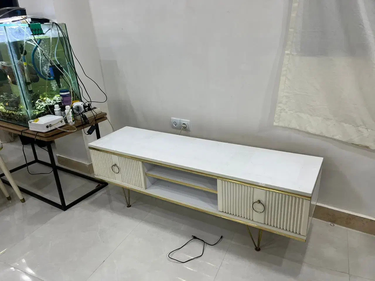 میز تلویزیون|زیورآلات و اکسسوری|رشت, گیل|دیوار