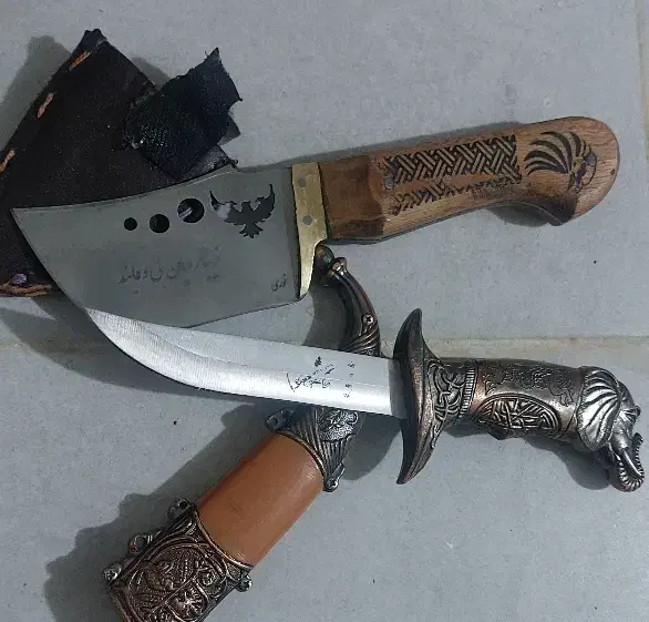 دوعدد چاقو|کلکسیون اشیاء عتیقه|خرم‌آباد, |دیوار
