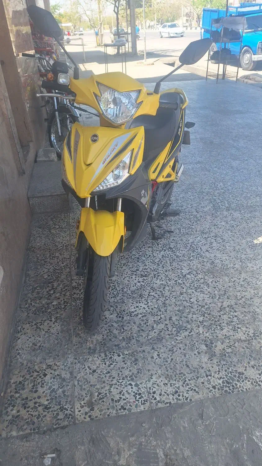 sym125|موتورسیکلت|شیراز, کوشک میدان|دیوار