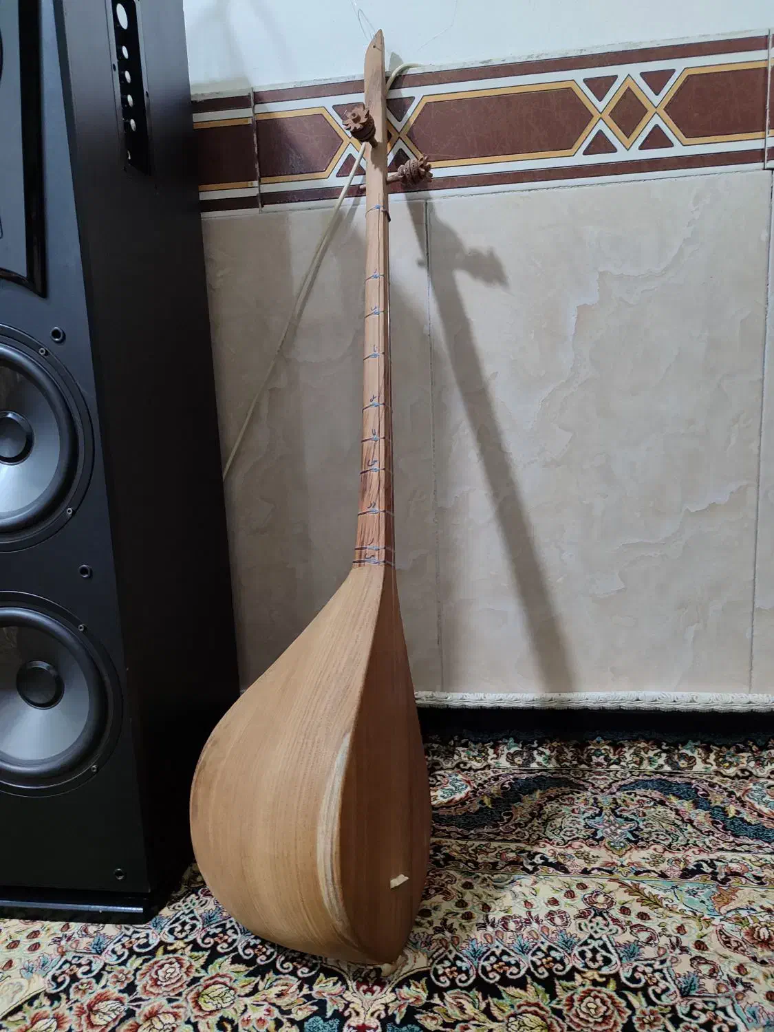 دوتار|سازهای سنتی|مشهد, شهید معقول|دیوار