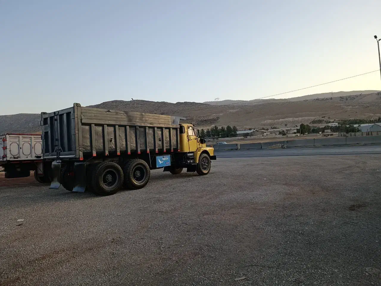 ولوو کمپرسی دهچرخ|خودرو سنگین|خرم‌آباد, |دیوار