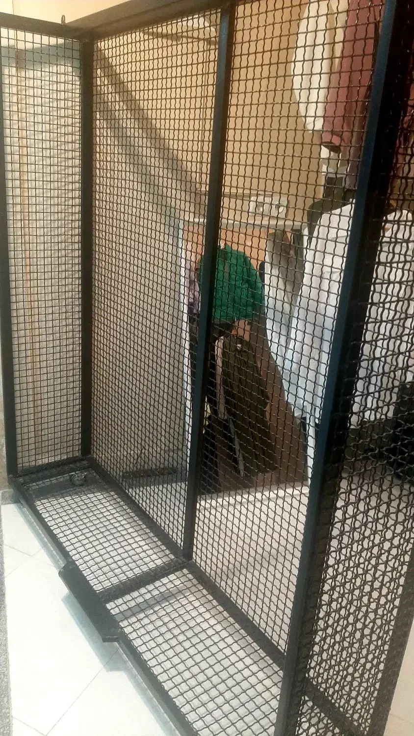 فروش استند توری مغازه. و فروش اتاق پرو|فروشگاه و مغازه|بهشهر, |دیوار