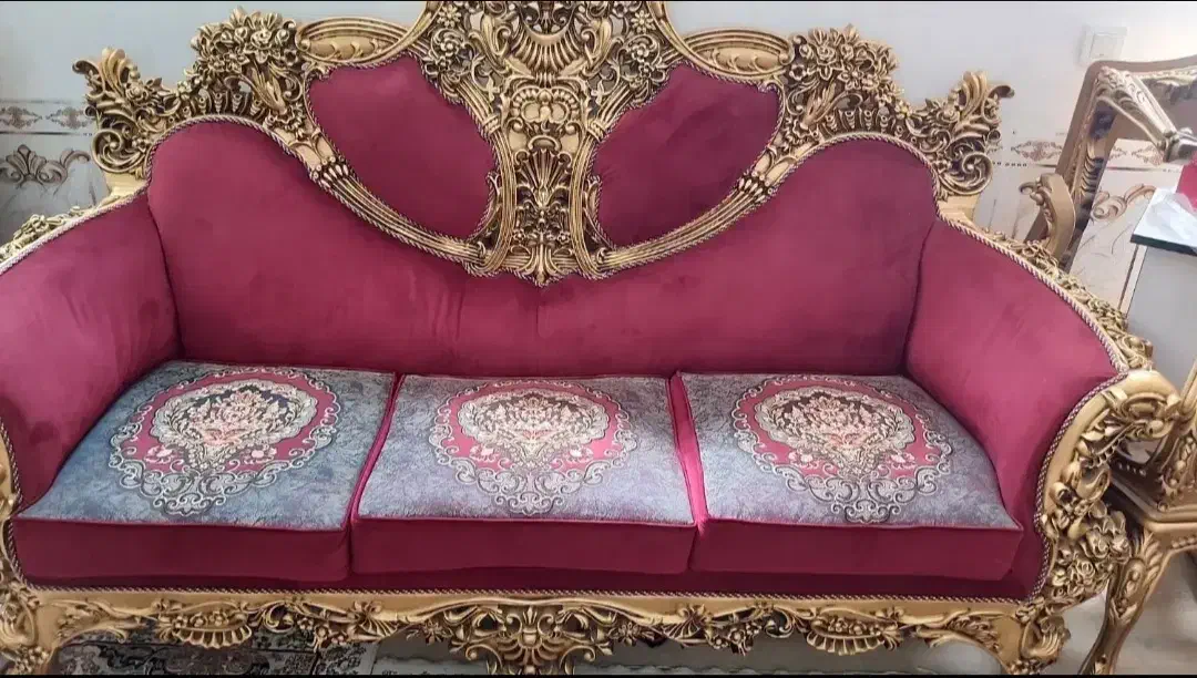 مبل سلطنتی خیلی شیک و تمیز|مبلمان خانگی و میز عسلی|مرند, |دیوار