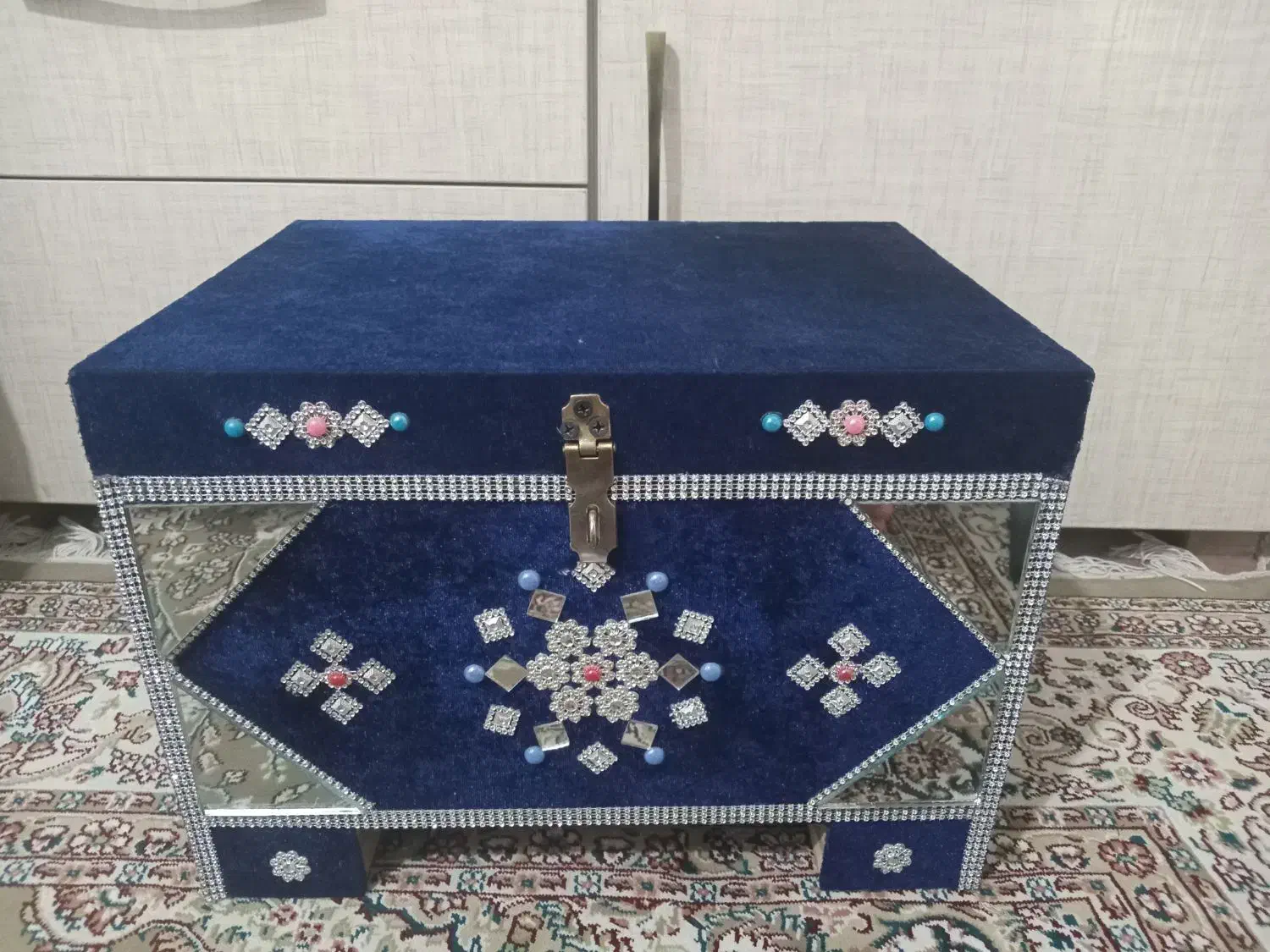 گاو صندق|ابزارآلات|ابهر, |دیوار