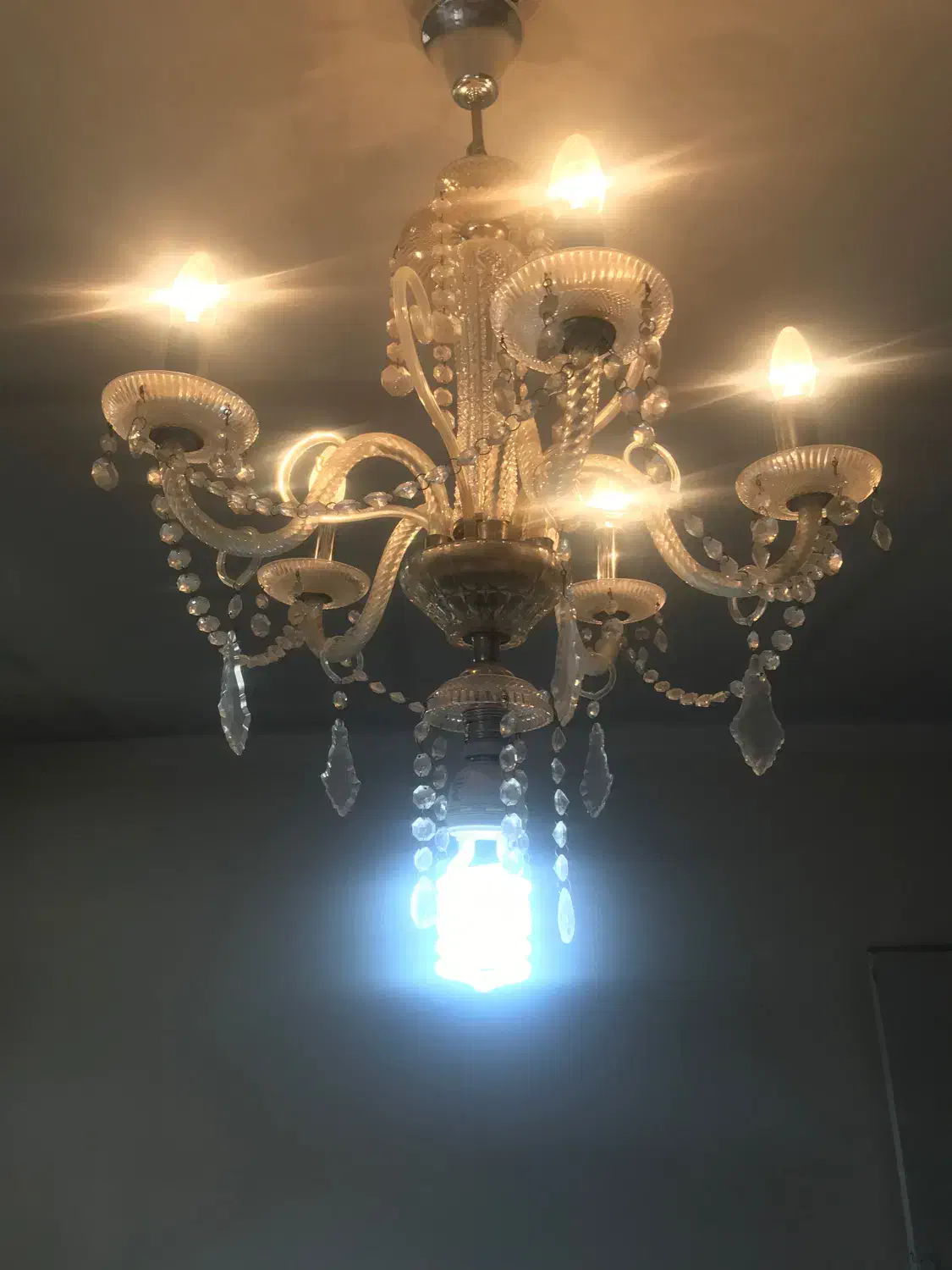 کریستال ( شیشه ای ) ۶ شعله سالم و شیک|حراج|اصفهان, هزارجریب|دیوار