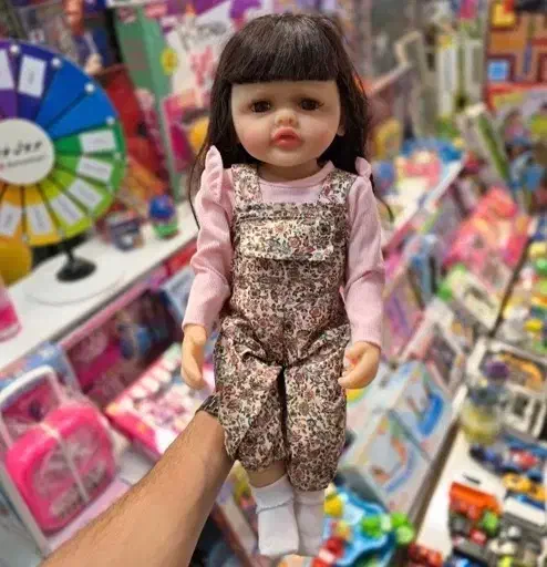 عروسک تمام سیلیکون هوشمند|اسباببازی|صدرا-فارس, فاز ۲|دیوار