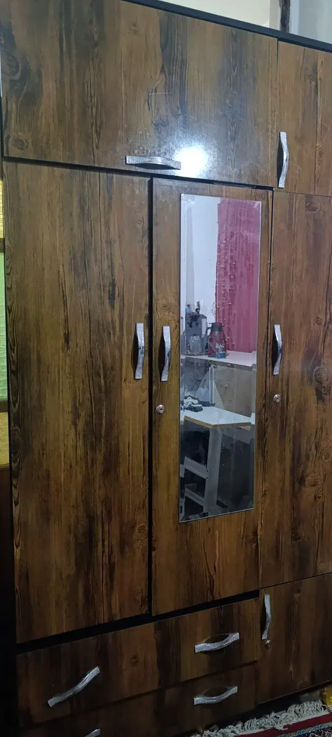 کمد لباس بسیار جادار بدون 1ماه کارکرد|جاکفشی، کمد، دراور|بردسیر, |دیوار