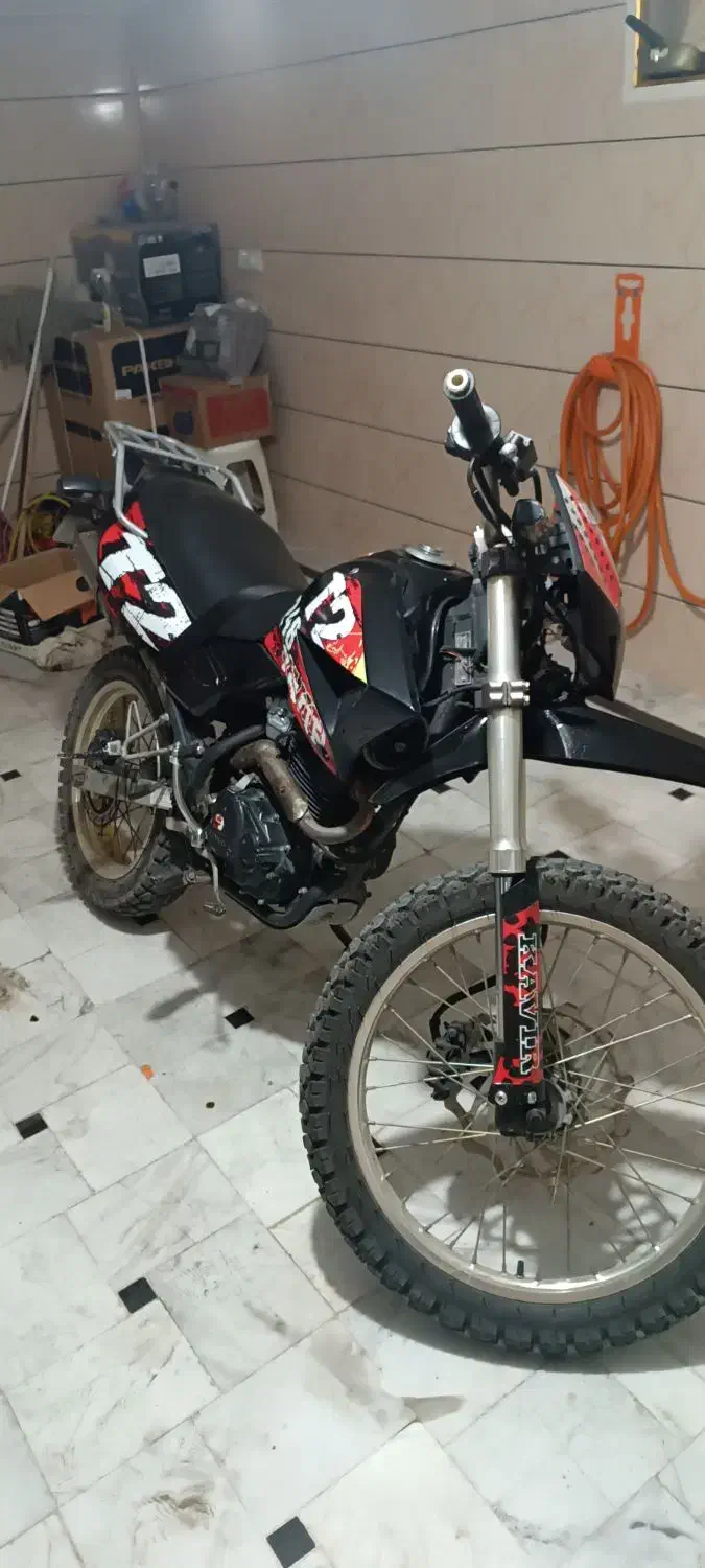 تریل کویر رادیسون گلد ۲۵۰|موتورسیکلت|کاشان, دانش|دیوار